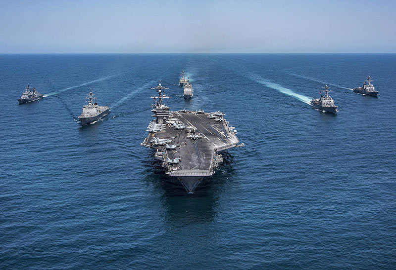 Uy lực siêu tàu sân bay Mỹ sắp đến Việt Nam